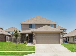 1604 Swallow Dr, Ennis, TX 75119