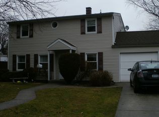 329 Loring Rd, Levittown, NY 11756