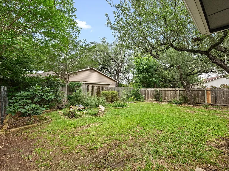 4820 Marblehead Dr — Photo 29