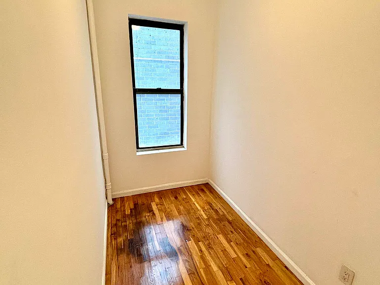11 Avenue D #13 — Photo 5