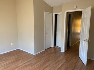 9450 Olde Village Ct, Dallas, TX 75227