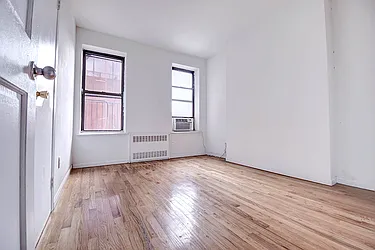 Rented by Urbane Brokerage