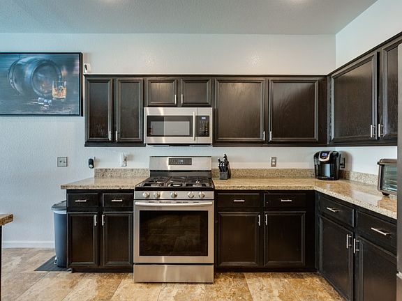 5th image of 5031 Golden Fields St