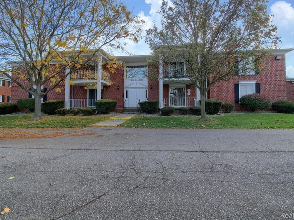 1861 Baldwin Dr APT 8, Trenton, MI 48183