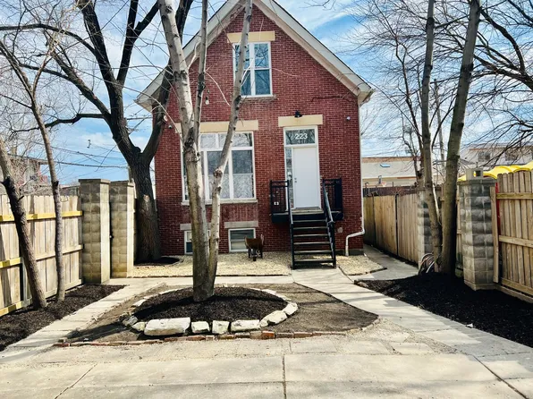 223 N Sacramento Blvd, Chicago, IL 60612