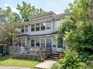 909 Walwood Pl, Kalamazoo, MI