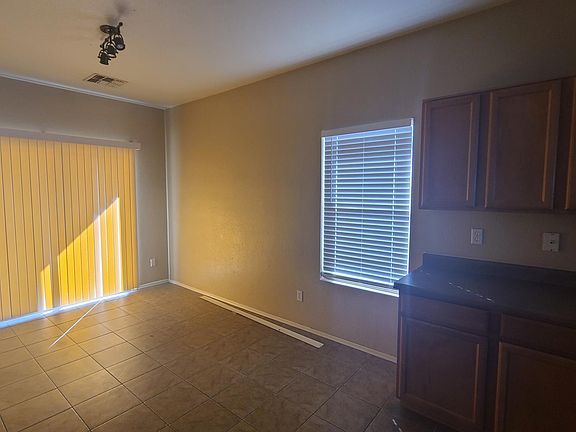 4th image of 3631-3631 E Orchid Ln