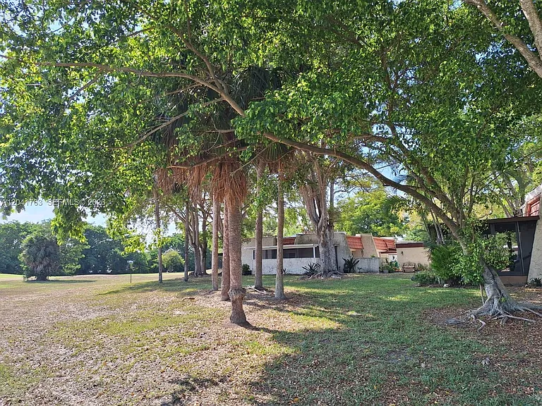 6553 NW 99th Ave #A20 — Photo 38