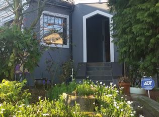 323 N 46th St, Seattle, WA 98103