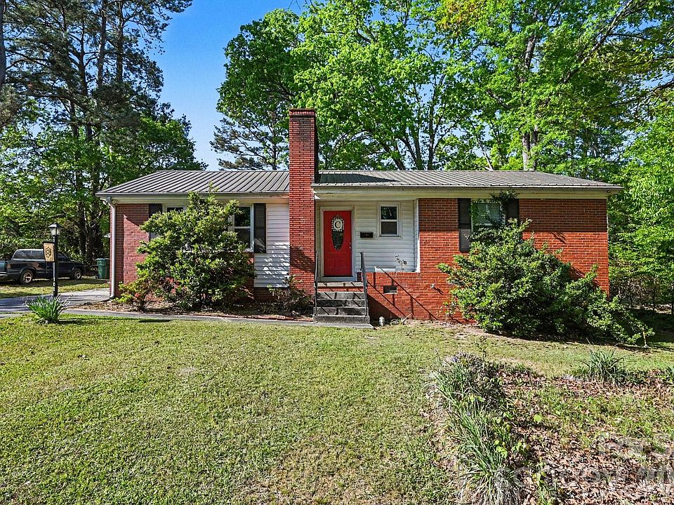 1st image of 102 Azalea Rd