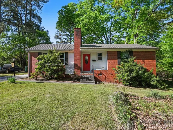 102 Azalea Rd, Lancaster, SC 29720