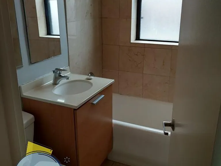 732 W Bittersweet — Photo 15