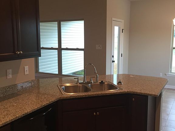 3rd image of 42665 Baystone Ave