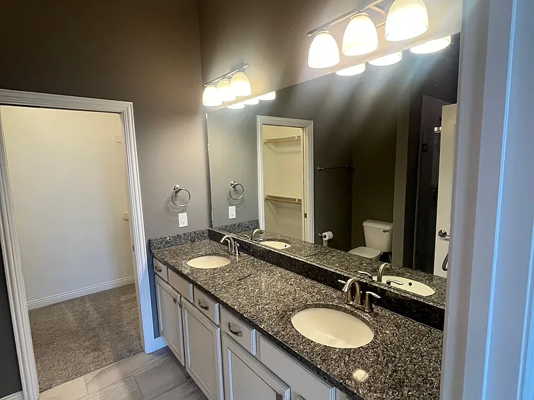1521 Residence Dr — Photo 10