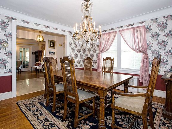 4th image of 546 Ardsley Blvd