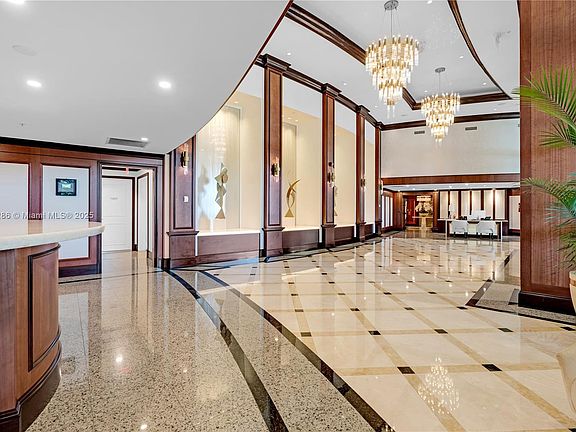 4th image of 411 N New River Dr E APT 2806