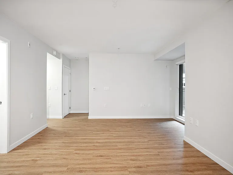 3435 Sawmill Cres — Photo 40
