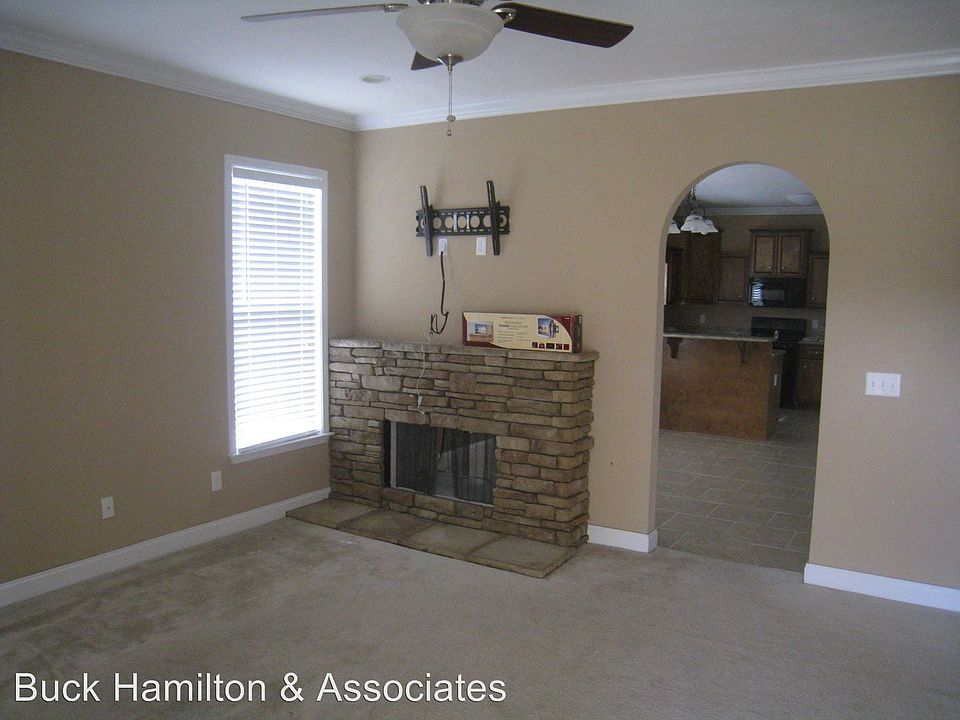 2nd image of 29 Hillside Ct
