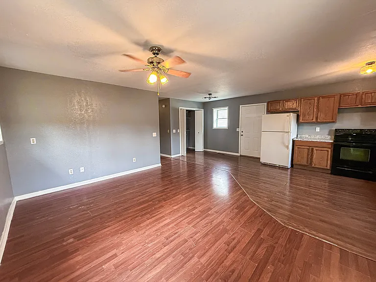 209 Wilkerson Ave — Photo 10