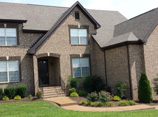 1026 Tower Hill Ln, Hendersonville, TN 37075