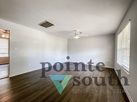5th image of 2431 Planetarium Ave