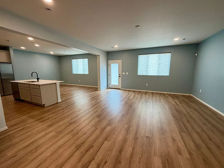 716 Galloway Dr — Photo 11
