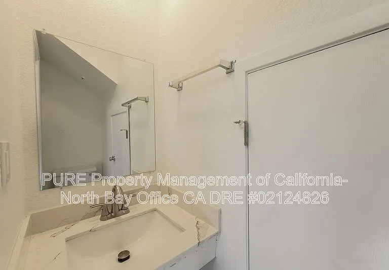 9631 Old Redwood Hwy — Photo 9