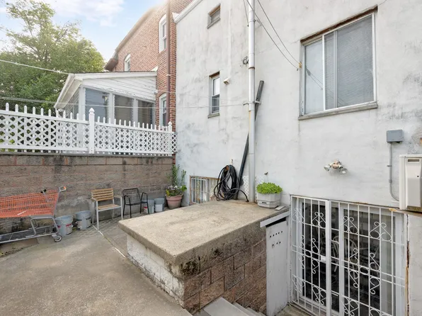 80-04 Cowles Court image 25 of 29