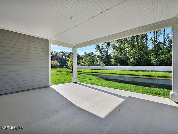 3rd image of 3810 SUMMER GARDEN Lane