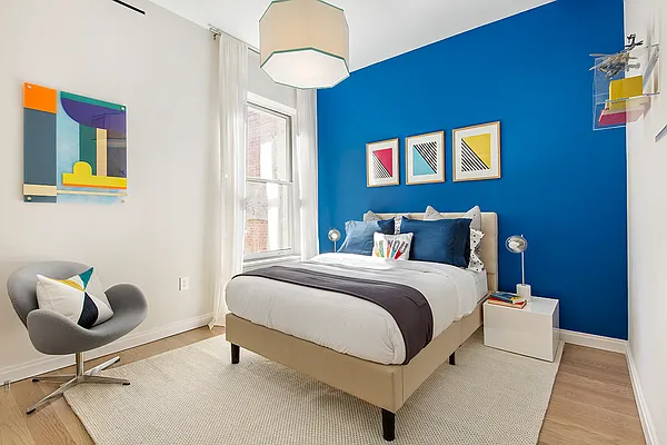 Sold by Compass | media 9