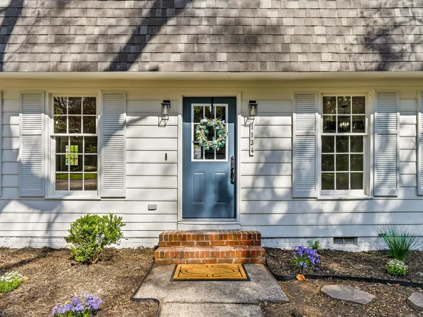 1134 Manchester Dr, Cary, NC 27511