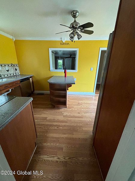 5th image of 2425 Consaul Road