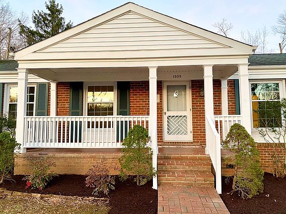 2nd image of 1505 Lakeview Trl