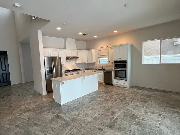 3140 Show Jumper Ln — Photo 4