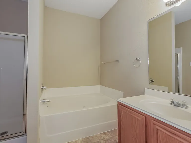 6416 Freshwater Ln — Photo 10