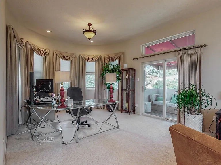 8401 Vina Del Sol Dr NE — Photo 12
