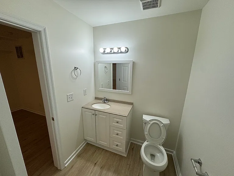 1312 Idlewood Ave #BASEMENT — Photo 9