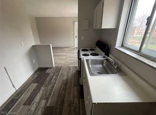 10905 Mount Carmel Rd, Cleveland, OH 44104