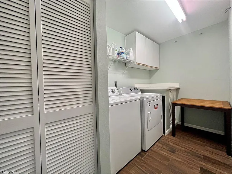 1120 Sarah Jean Cir #B-205 — Photo 32