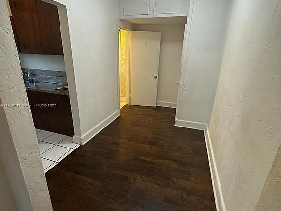 2nd image of 444 Ponce De Leon Blvd APT 10