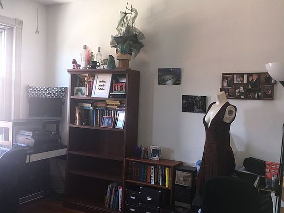 5th image of 2730 W Girard Ave #2