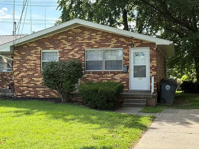 1068 N Boeke Rd