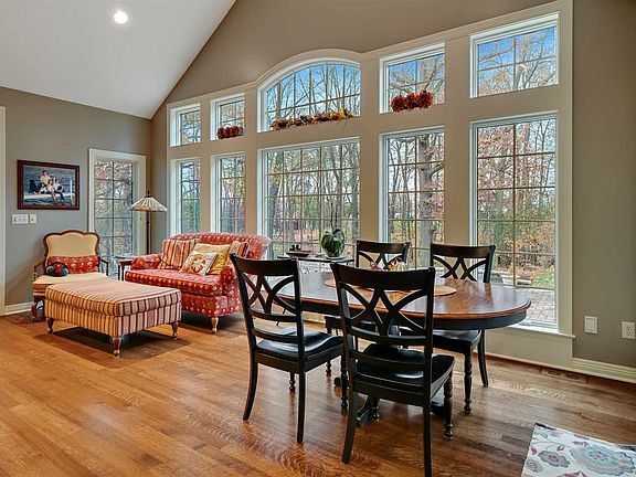 Sitting Area off Kitchen