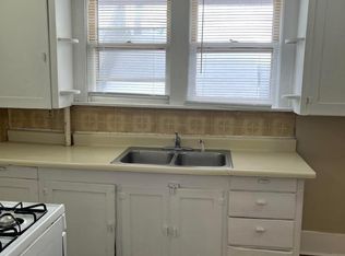 1253 3rd St #4, Muskegon, MI 49441