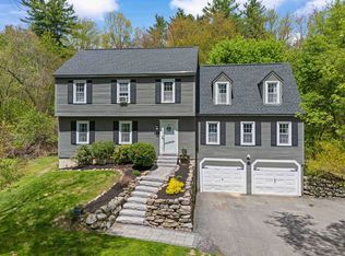 23 Hitching Post Lane, Bedford, NH 03110