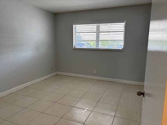 3rd image of 1701 NW 46th Ave #108