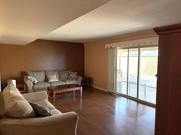 4th image of 2226 W 18th Pl