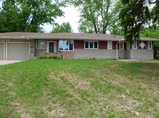 1520 W Kimberly Rd, Davenport, IA 52806