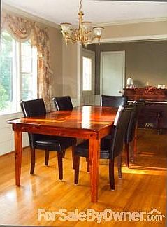 Dining Room
						:
						Very large window. Lots of good morning light! Notice the hardwood floors.