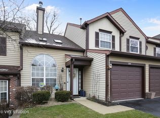 589 Ascot Ln, Streamwood, IL
